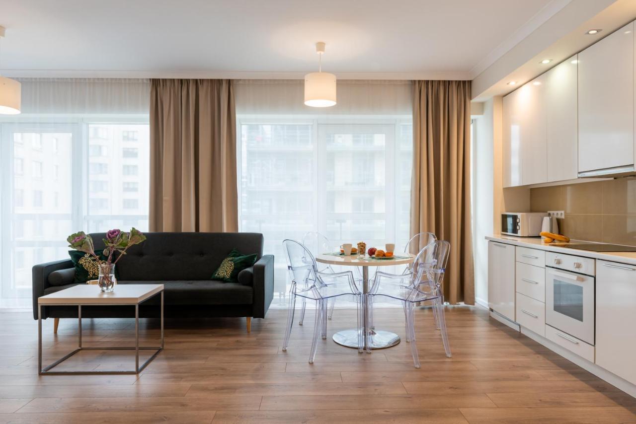 Deluxe Two-Bedroom Apartment,1168082239:JPEG